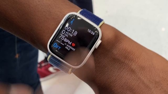 Apple Watch 5: Hands-On With Always-On смотреть онлайн