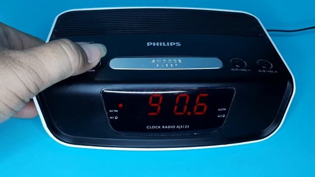 Test Alarm Radio Clock Philips смотреть онлайн