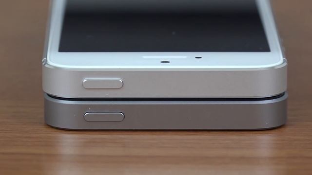 iPhone SE vs iPhone 5s ITA da EsperienzaMobile смотреть онлайн