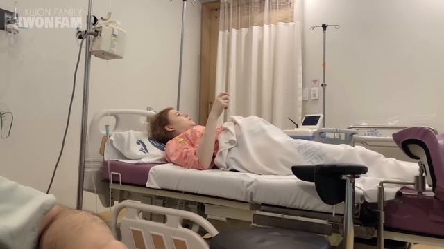 SUB) 🇰🇷🇩🇪 드디어 출산! 10개월의 기다림! '로아'를 만나고 폭풍 눈물ㅣChildbirth Of KoreaㅣNewbornㅣ국제커플ㅣ국제부부ㅣ출산 브이로그ㅣbabyㅣ신생아
