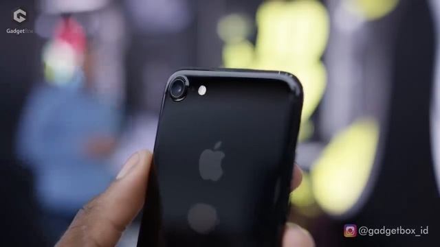 5 Alasan Mending Beli iPhone 7 Dibanding iPhone 8 di Tahun 2018! смотреть онлайн
