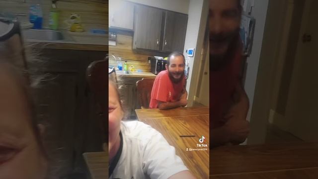 Don't be silly, tie your willy. смотреть онлайн
