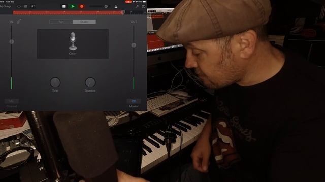 How do I connect a microphone to iPad or iPhone_ смотреть онлайн