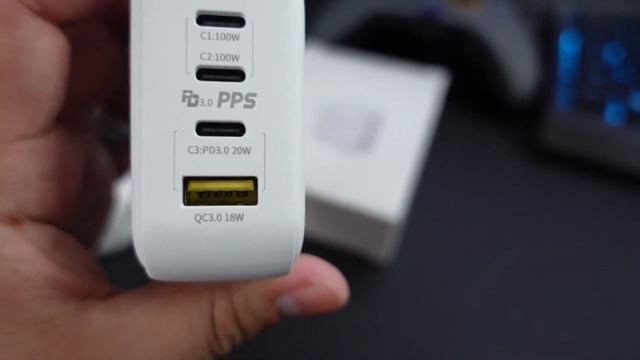 EHO 33 65 100w Travel Charger Brick/Block смотреть онлайн