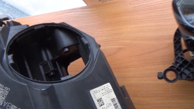 Осторожно СИЛИКАГЕЛЬ в фарах . На примере Mercedes-Benz W212 , W222 смотреть онлайн