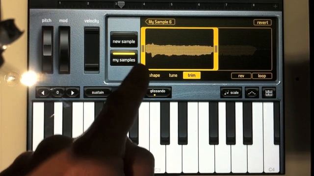 Garageband on iOS - using the sampler смотреть онлайн
