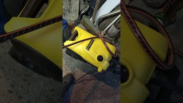 Karcher 5.200 при отпускании курка продолжает судорожно работать (дёргается) смотреть онлайн