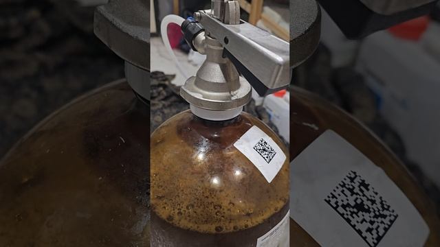 Как загазировать пиво за 20 минут? Быстрая карбонизация пиво углекислотой! смотреть онлайн