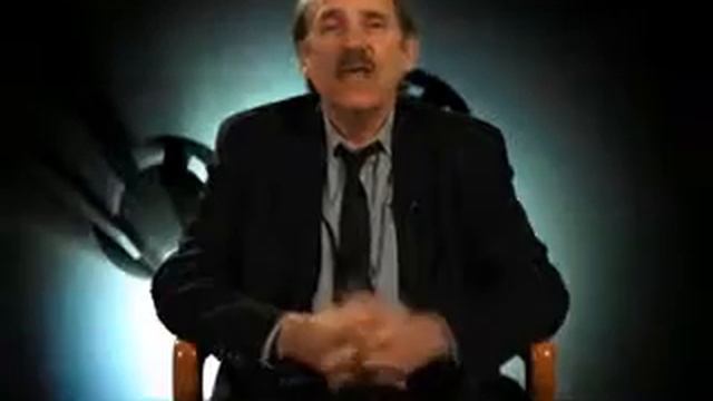 At the Movies With Peter Travers: Daybreakers смотреть онлайн