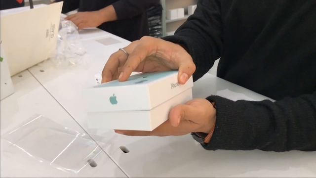 iPhone 11 From My First YouTube Payment | iPhone 11 Unboxing | Apple India Store смотреть онлайн