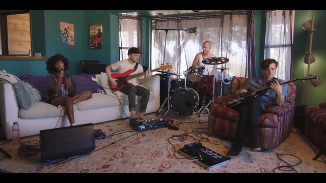 Fleetwood Mac - Dreams (CHERONE cover) Live at Desert Sessions смотреть онлайн