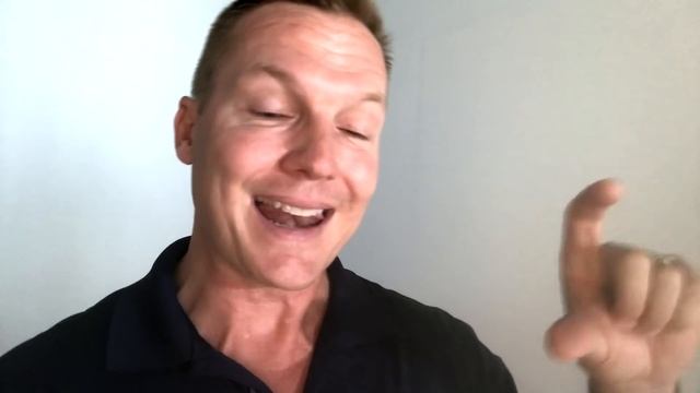 Zhiyun Smooth 4 for Realtors and VLOGgers by Darren Miles смотреть онлайн