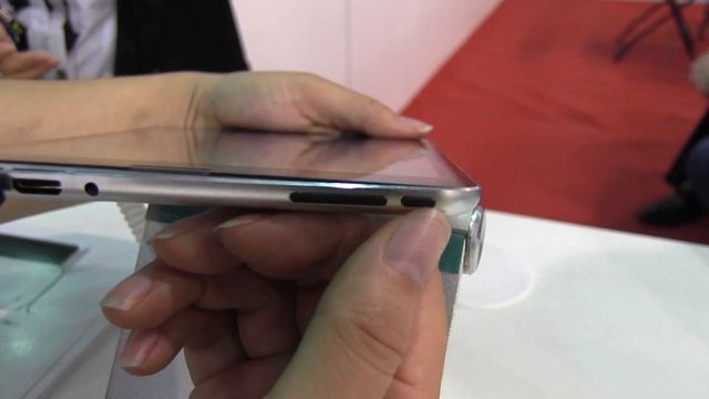 Pierre Cardin iPad Mini Clone running a Quad Core Rockchip: Computex 2013 смотреть онлайн