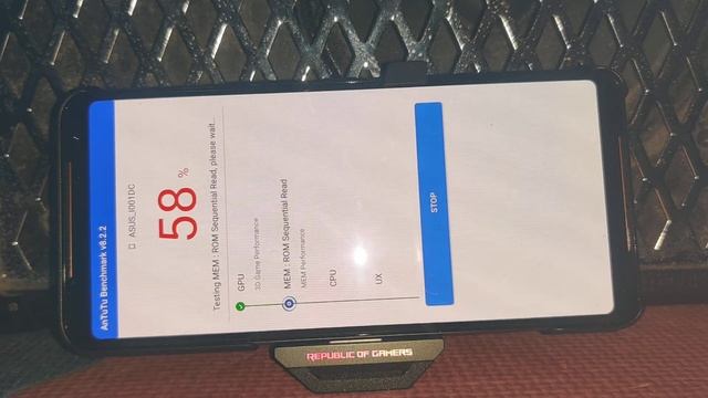 Asus ROG Phone II antutu benchmark v8.2.2 смотреть онлайн