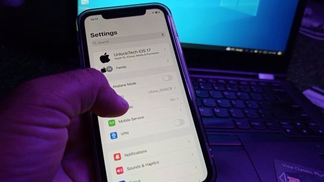 How To Turn OFF / Turn ON Stolen Device Protection Feature in iPhone iOS 17.3 смотреть онлайн