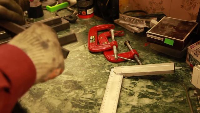 Приспособа для сварки под углом 90 градусов. Simple corner for welding. смотреть онлайн