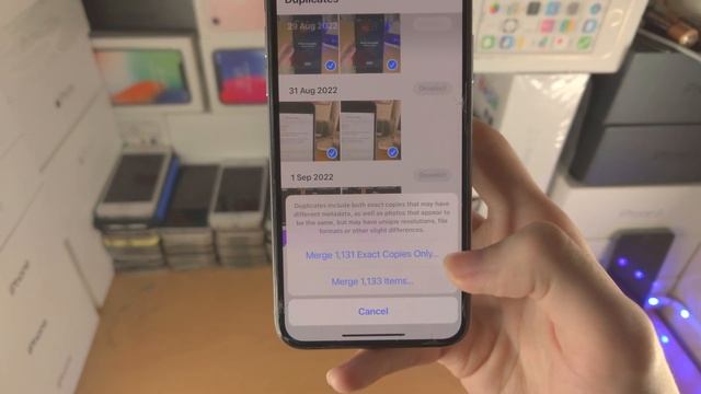 How To Delete Duplicate Photos in iPhone! [Merge together] смотреть онлайн