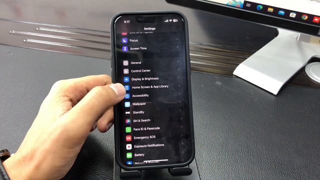 Save Battery 🔋 After iOS 17 - How to Fix iPhone Battery Drain issue After iOS 17 Update смотреть онлайн
