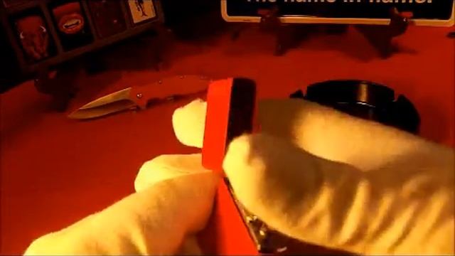 A plain Red Zippo смотреть онлайн