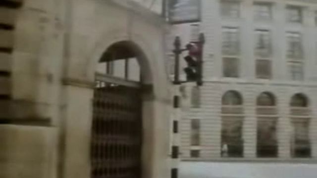 Follow Me BBC Learning 20.(I Sometimes Work Late)