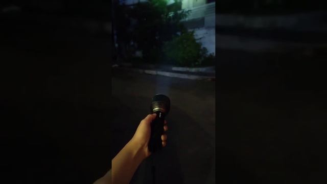 Mi NexTool Rechargeable Flashlight 2000 Lumens смотреть онлайн