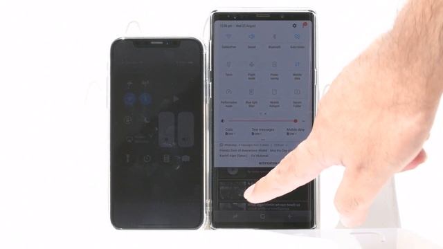 Note 9 vs iPhone X - Screen Visibility in Sunlight смотреть онлайн