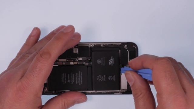 iPhone X Akku wechseln | einfach reparieren | kaputt.de смотреть онлайн
