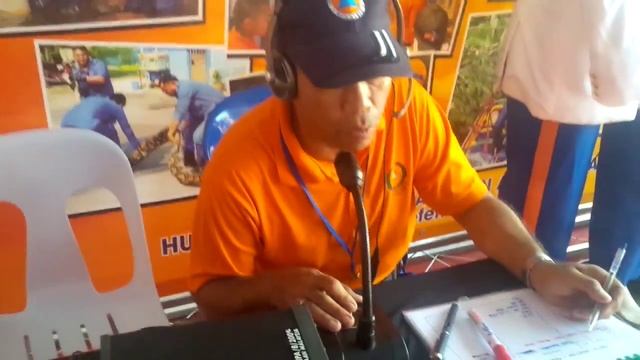 HF Station using Barrett 2050 transceiver and broadband dipole antenna смотреть онлайн