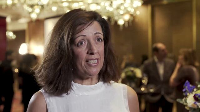 Louise Doughty receives Silver bestseller award for 'Apple Tree Yard' смотреть онлайн