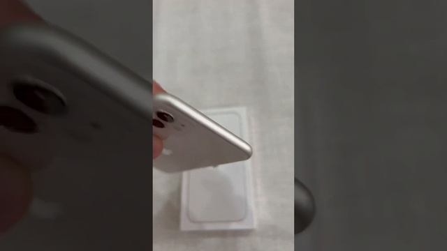 iPhone 11 128 gb White 90% смотреть онлайн