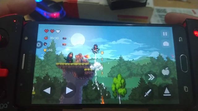 JOGANDO APPLE KNIGHT NO CELULAR COM CONTROLE SEM FIO DA ÍPEGA смотреть онлайн