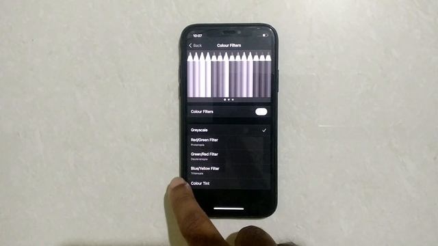 How To Enable Color Filter In IPhone X смотреть онлайн