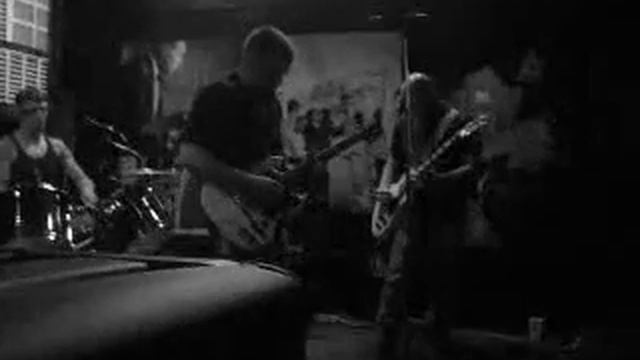 BULLETBREED "THEM APPLES" SONG смотреть онлайн