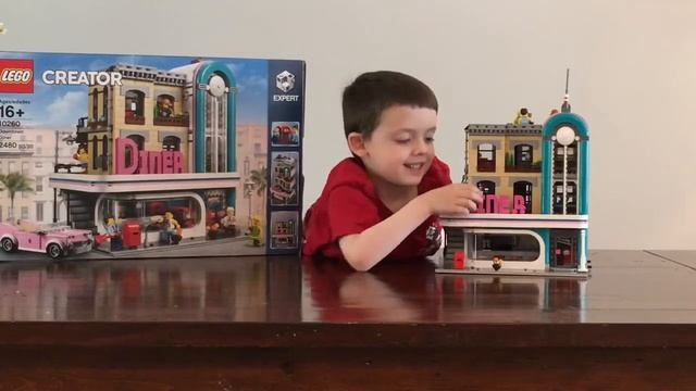 LEGO Creator 10260 - Downtown Diner - Alec’s Brick Show
