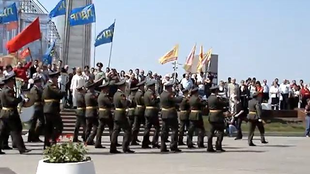 Церемония у Вечного огня на пл. Славы, Самара, 8 мая 2010 смотреть онлайн