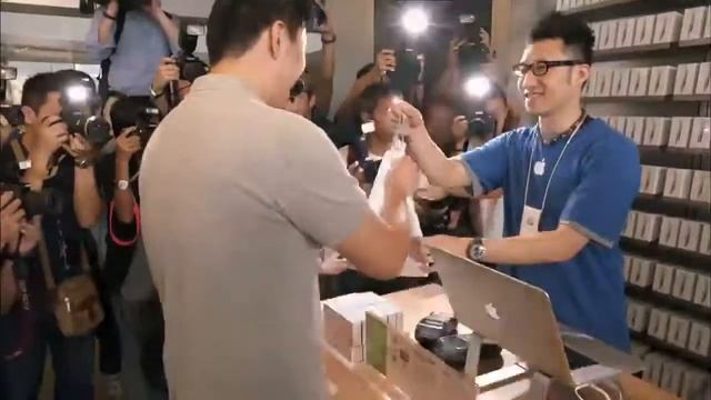 Старты продаж iPhone 5 смотреть онлайн