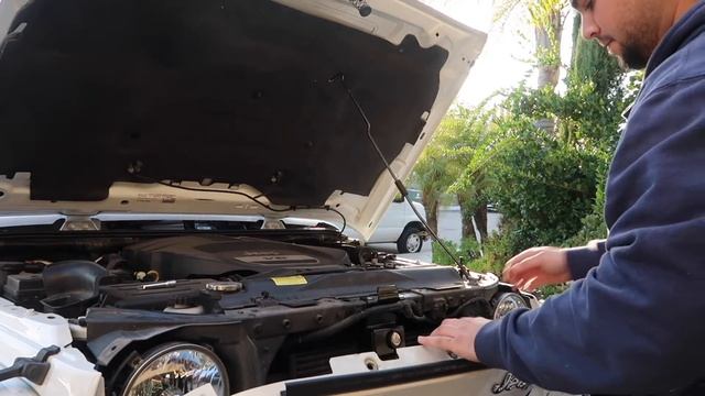 LOCKING HOOD LATCHES INSTALLED ON A JEEP WRANGLER! смотреть онлайн