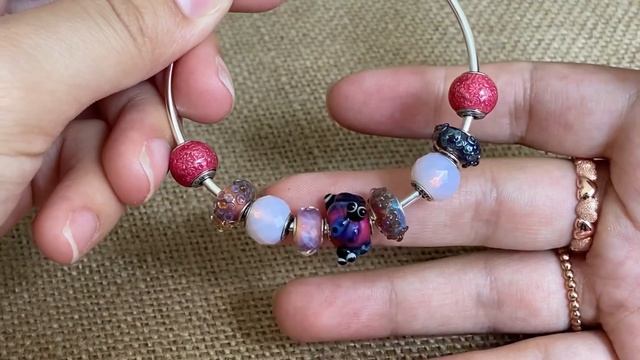 Charm Chit Chat - Mixing Pandora with Elfbeads Petites with Pandora смотреть онлайн