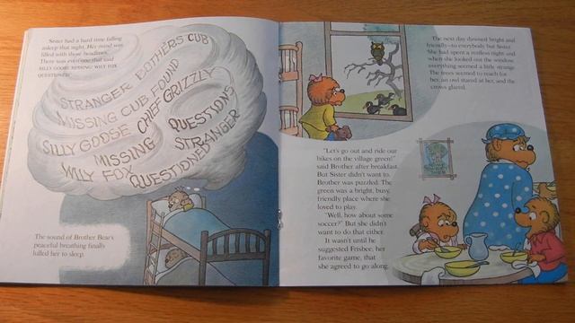 The Berenstain Bears Learn About STRANGERS смотреть онлайн