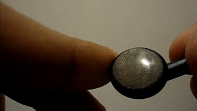 The iPod/iPhone/iPad and the htc Stock Headphones Review! смотреть онлайн