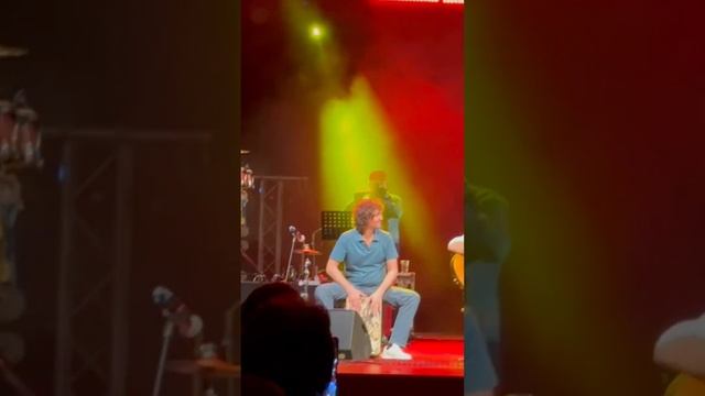 Дидюля и барабанщик играющий на Кахоне #дидюля