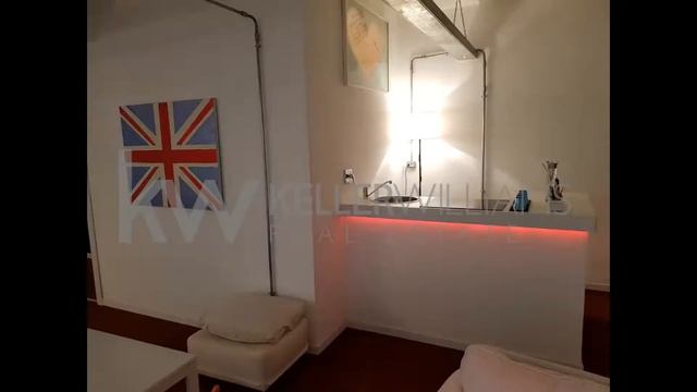 Delizioso loft ristrutturato a Vigna Clara смотреть онлайн