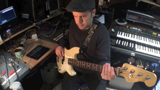 Rhythm part TWO_ playing bass lines смотреть онлайн