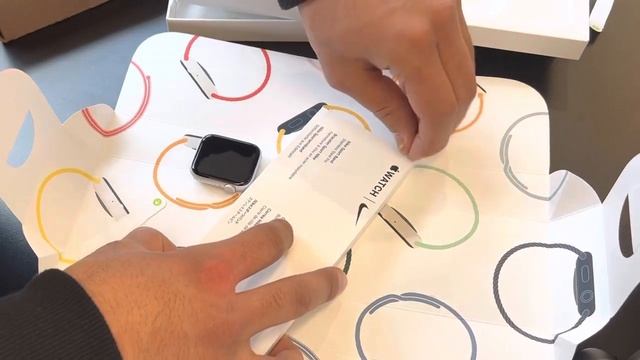 Unboxing Apple Watch SE 2nd Gen 2022 Silver with Nike Straps. смотреть онлайн