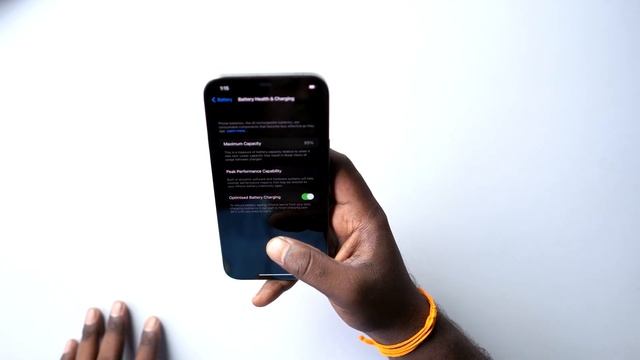 iPhones Starting at ₹10,000 😍 How to buy iPhones Cheap Price | Ovantica.com Review by Kannada Tech смотреть онлайн