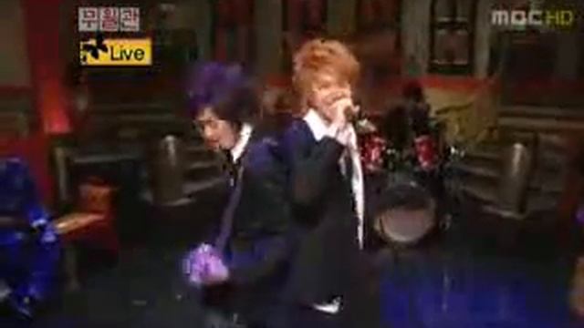 Kim Heechul Singing Don't Say Goodbye (super Junior).flv