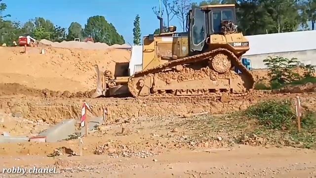 #MESIN#EXCAVATOR#HITACHI VS #DOSSAN,)DAN GK SENGAJA DI AKHIR VIDIO KEREKAM BENDA ANEHH...😱😱😲 смотреть онлайн