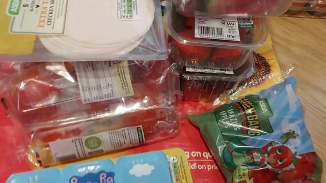 11/3/2023. Asda delivery shopping haul and poor oscar b has scarlet fever! X смотреть онлайн