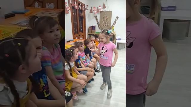 Английский. Старшая группа смотреть онлайн