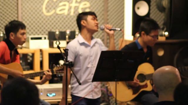 All Of Me -- Acoustic QL Band Cover --Sound Cafe смотреть онлайн